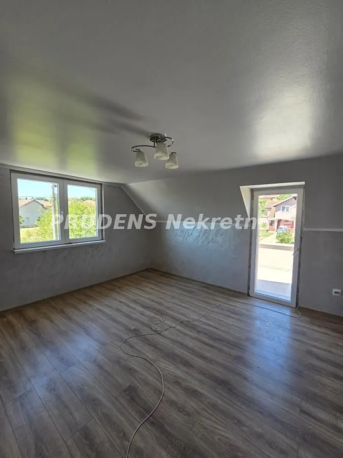 Sale, house, 210m², Surčin, Beograd
