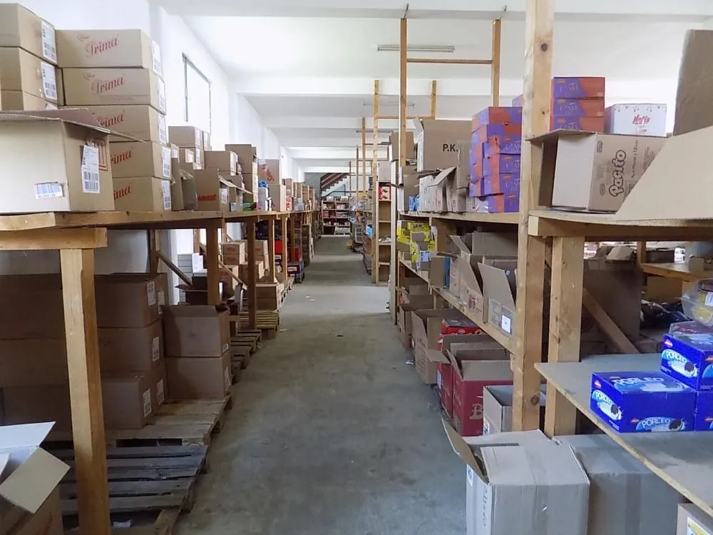 Rent, office space, 2000m², 7. juli, Paraćin