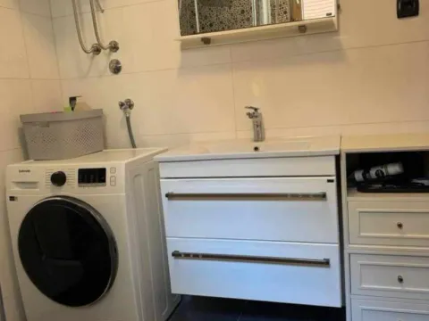 Izdavanje, dvosoban stan, 70m², Donja Lastva, Tivat - image 4