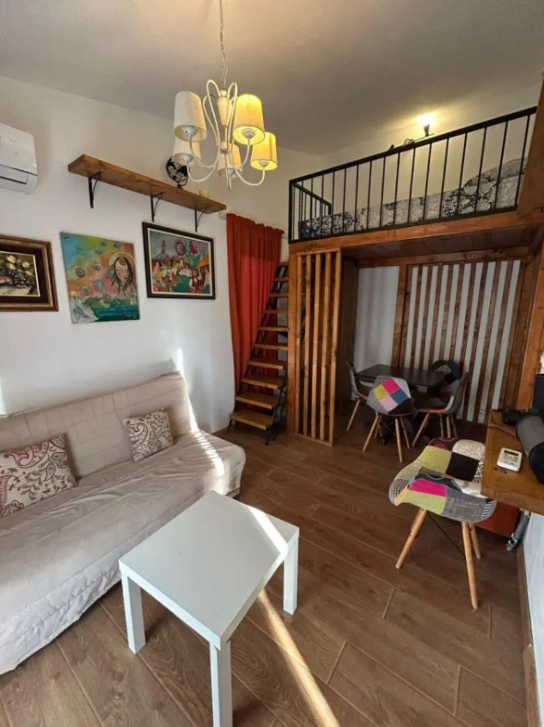 Izdavanje, dvosoban stan, 110m², Zeleni Pojas, Bar