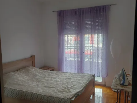 Izdavanje, jednosoban stan, 44m², City Kvart, Podgorica - image 4