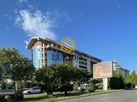 Izdavanje, poslovni prostor, 358m², Preko Morače, Podgorica - image 2