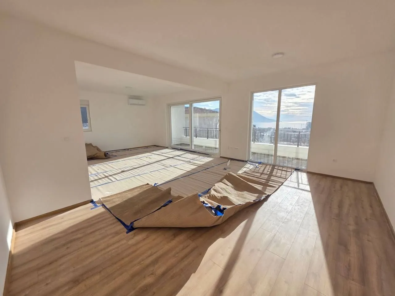 Prodaja, dvosoban stan, 64m², Dubovica, Budva