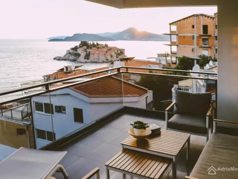 Sale, two bedroom apartment, 155m², Sveti Stefan, Budva