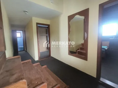 Prodaja, kuća, 472m², Čenta, Zrenjanin - image 10