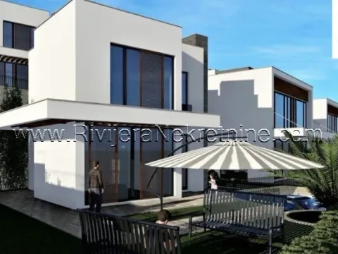 Prodaja, kuća, 228m², Đenovići, Herceg Novi - image 2
