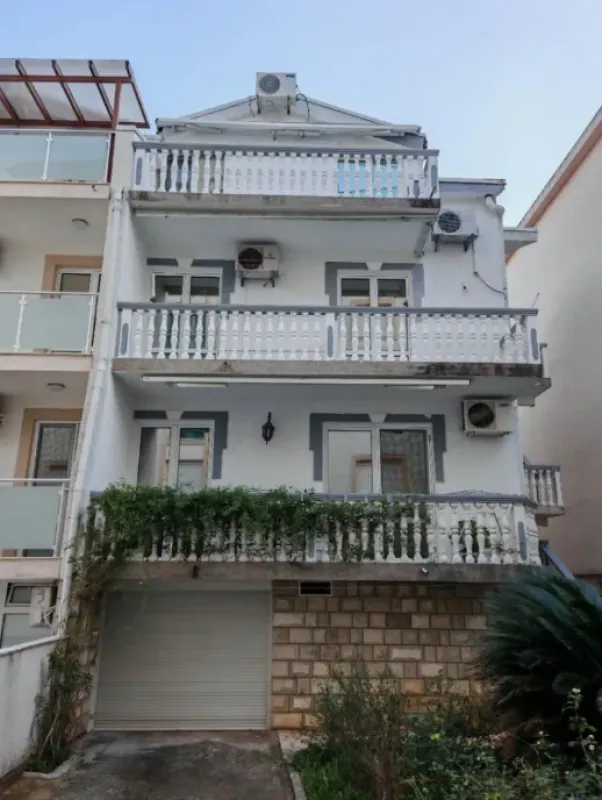 Prodaja, ugostiteljski objekat, 345m², Bečići, Budva