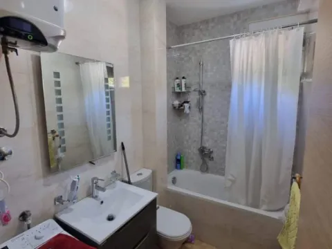 Izdavanje, jednosoban stan, 35m², Momišići, Podgorica - image 5