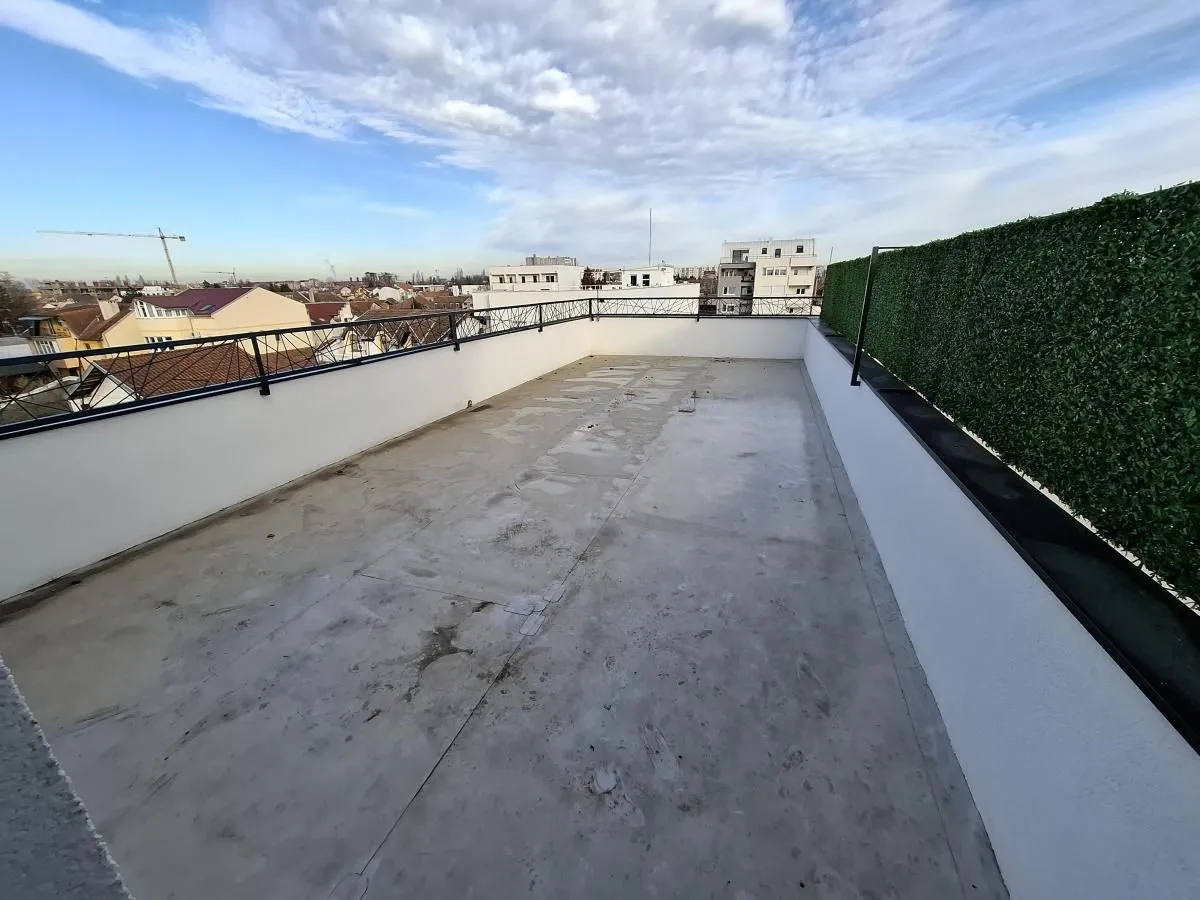 Prodaja, četvorosoban stan, 116m², Telep, Novi Sad Sve Podlokacije