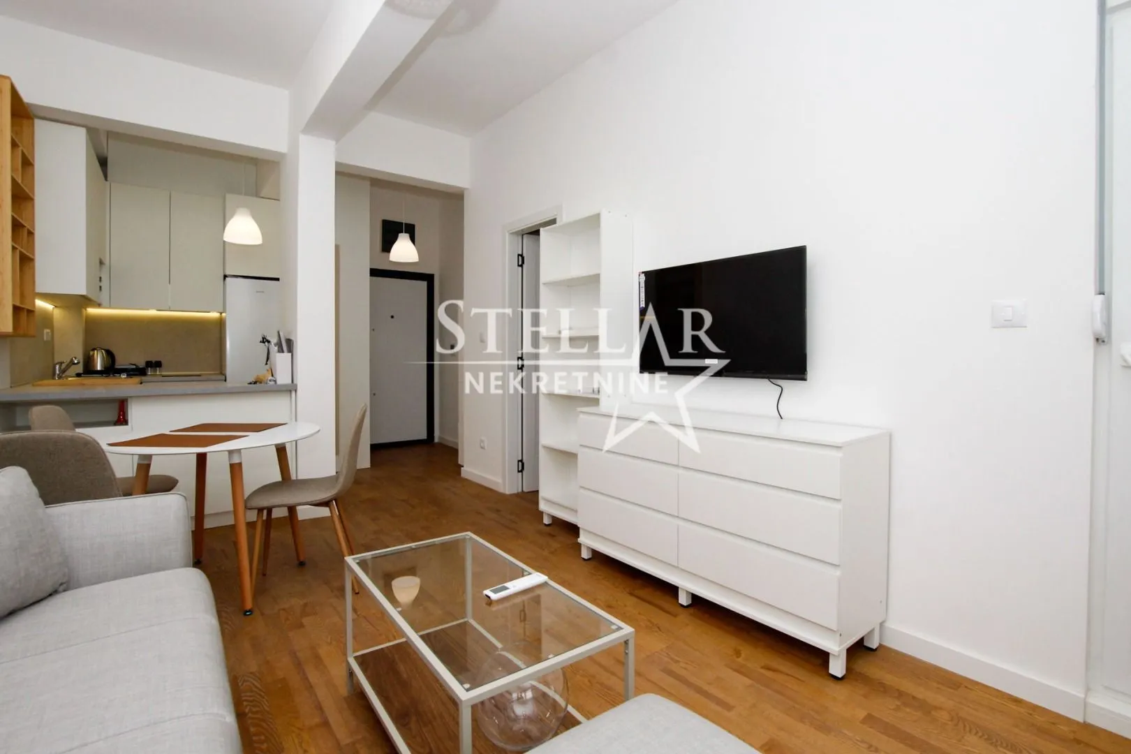 Izdavanje, jednosoban stan, 37m², Zabjelo, Podgorica