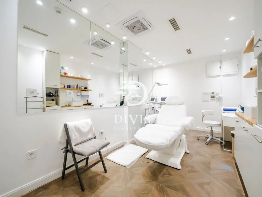 Rent, office space, 117m², Stari Grad, Beograd