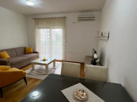 Izdavanje, jednosoban stan, 51m², City Kvart, Podgorica - image 9
