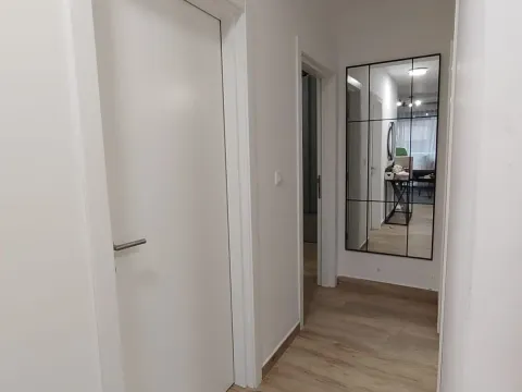 Sale, two bedroom apartment, 80m², Bečići, Budva - image 7