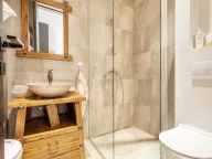 Sale, house, 549m², Dub, Kotor - image 17