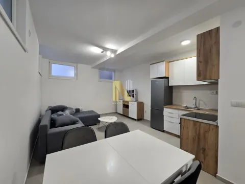 Rent, studio apartment, 33m², Telep, Novi Sad Sve Podlokacije