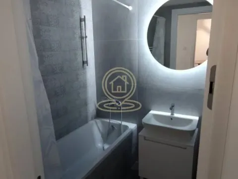 Izdavanje, trosoban stan, 60m², Južni Bulevar, Vračar Sve Podlokacije - image 12