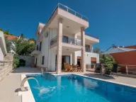 Prodaja, kuća, 500m², Šušanj, Bar - image 1