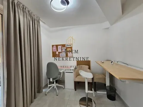 Izdavanje, trosoban stan, 120m², Ilino, Bar - image 15