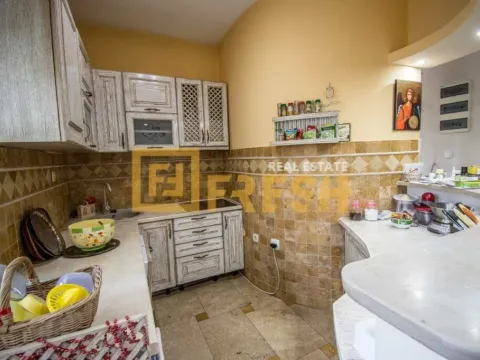 Sale, house, 550m², Zabjelo, Podgorica - image 18