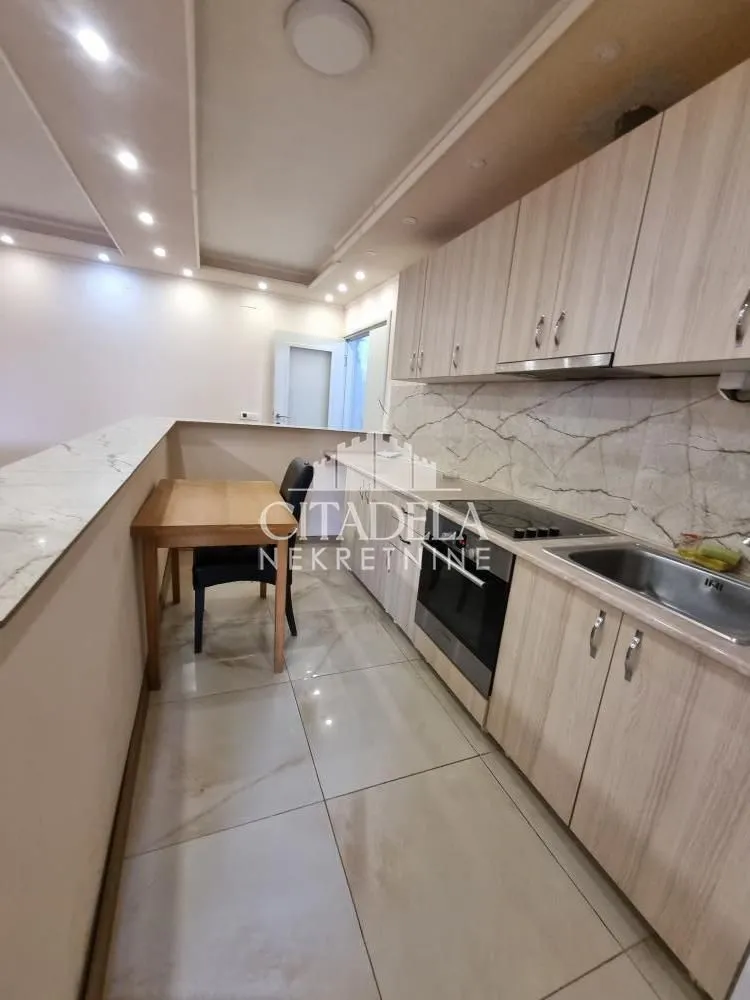 Prodaja, stan, 134m², Železnik, Beograd