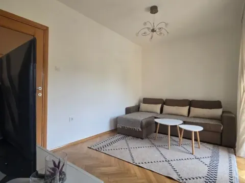 Izdavanje, garsonjera, 28m², Nova Dalmatinska, Podgorica - image 9