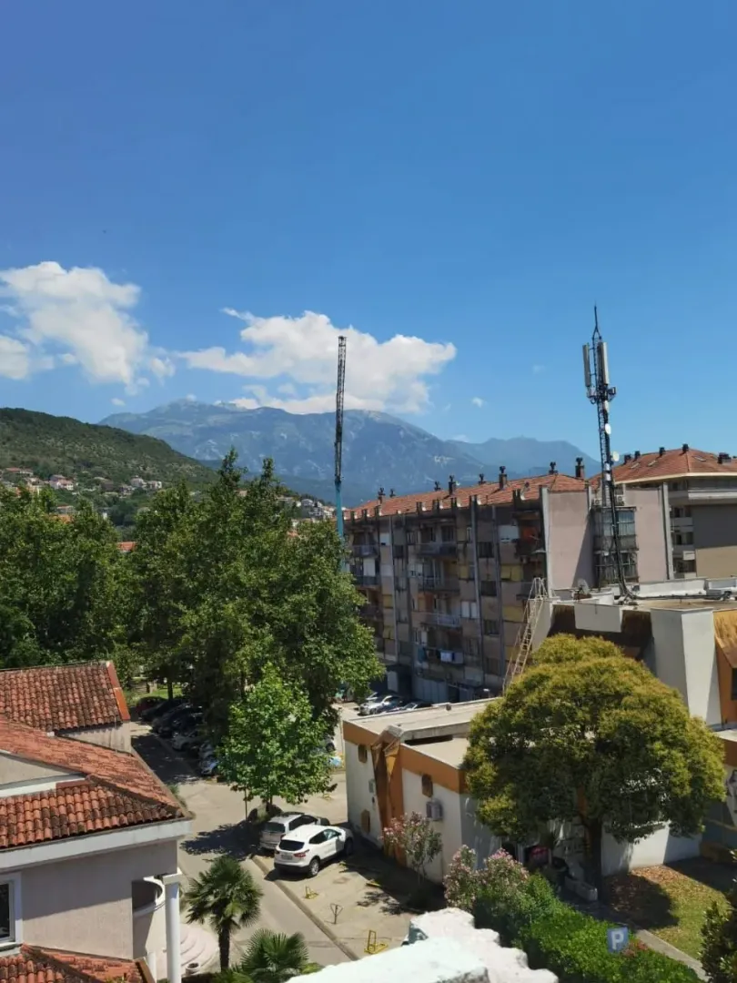 Rent, two bedroom apartment, 76m², Centar, Tivat