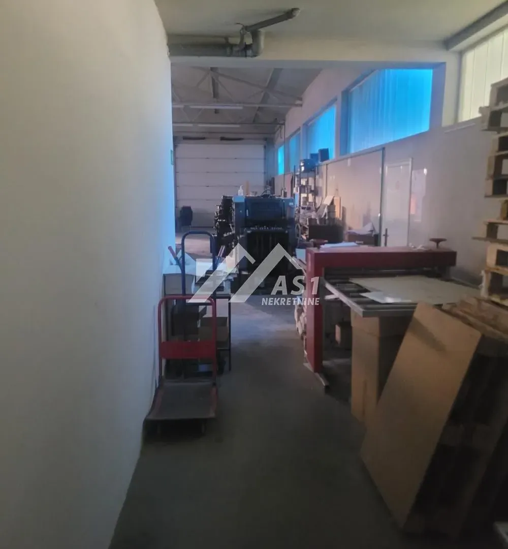 Rent, office space, 750m², Veternik, Novi Sad Sve Podlokacije