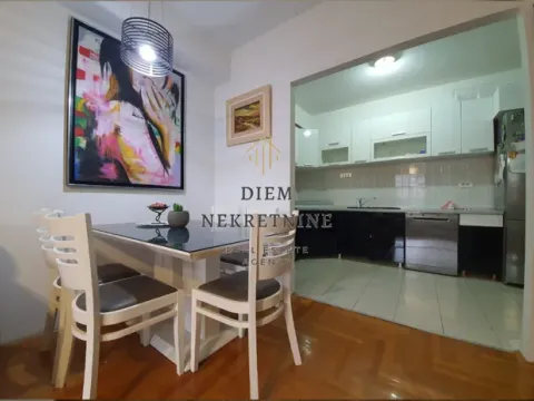 Rent, two bedroom apartment, 70m², City Kvart, Podgorica - image 7