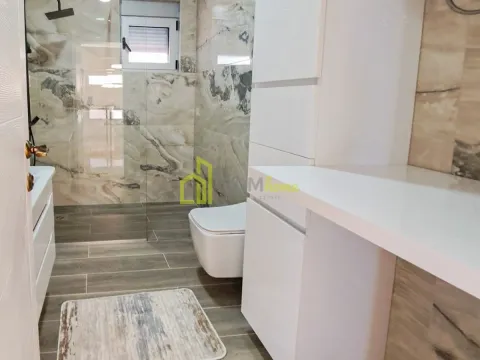 Izdavanje, kuća, 170m², Bar, Crna Gora - image 20