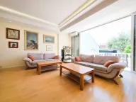 Rent, house, 215m², Drac, Podgorica - image 2