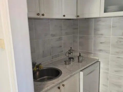 Izdavanje, dvosoban stan, 64m², Budva, Crna Gora - image 9