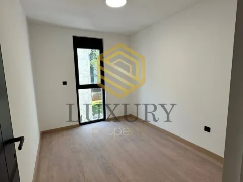 Izdavanje, trosoban stan, 111m², Zagorič, Podgorica - image 6