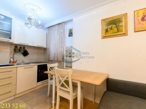 Izdavanje, trosoban stan, 62m², Stari Grad, Beograd - image 5