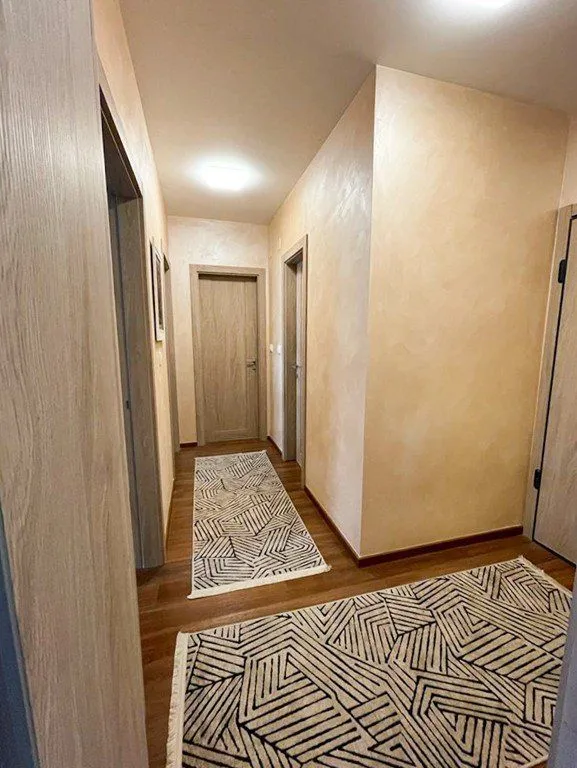 Izdavanje, dvosoban stan, 70m², Master Kvart, Podgorica