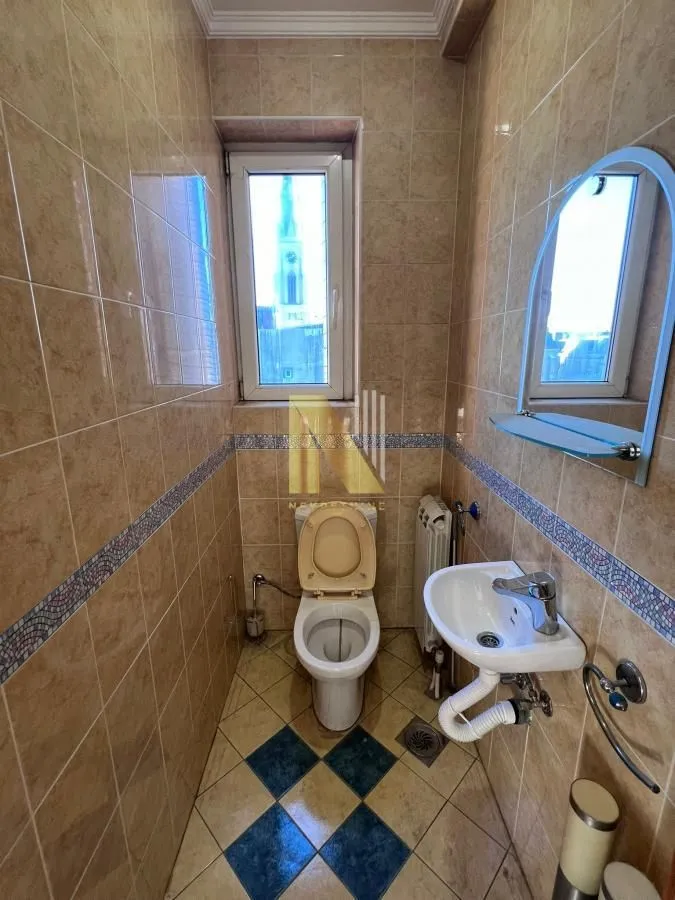 Prodaja, jednosoban stan, 79m², Centar, Novi Sad
