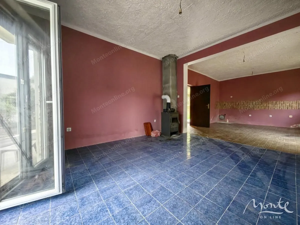 Prodaja, kuća, 180m², Trebešin, Herceg Novi