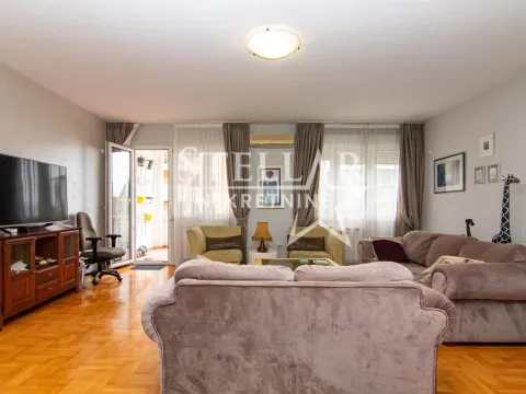 Izdavanje, trosoban stan, 115m², Gorica C, Podgorica - image 9