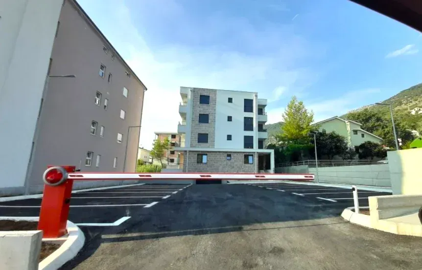 Sale, two bedroom apartment, 70m², Tivat, Crna Gora