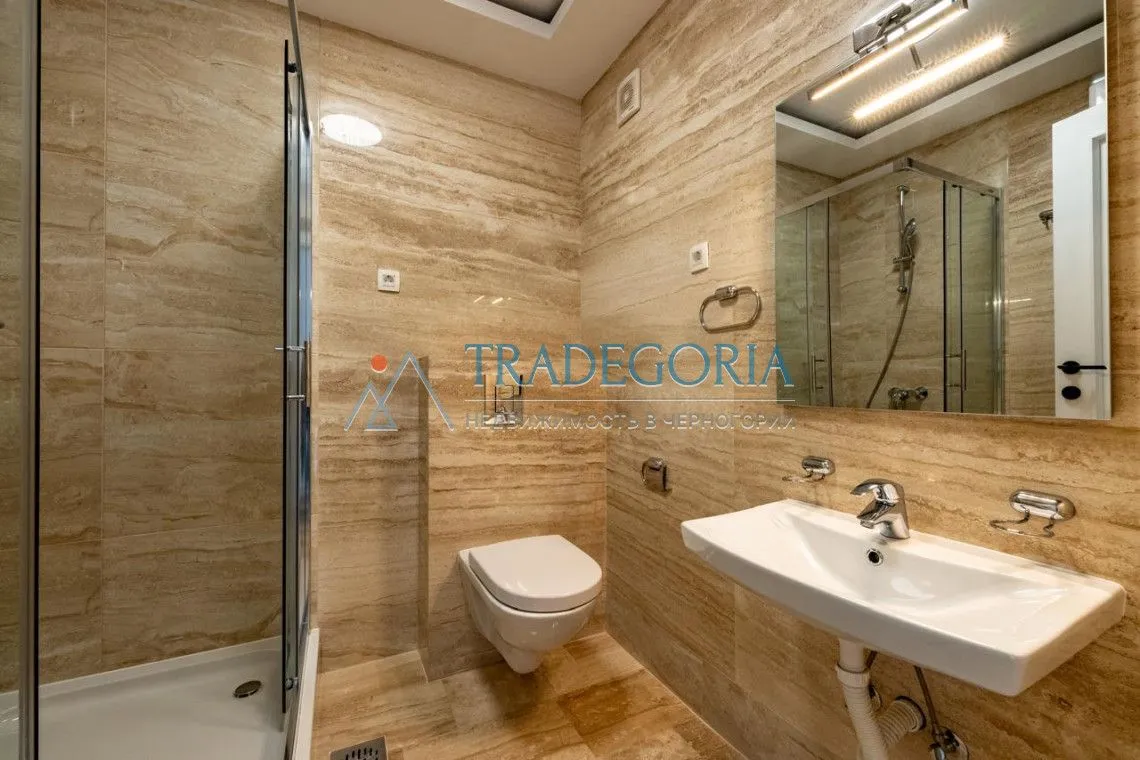 Prodaja, trosoban stan, 160m², Pržno, Budva