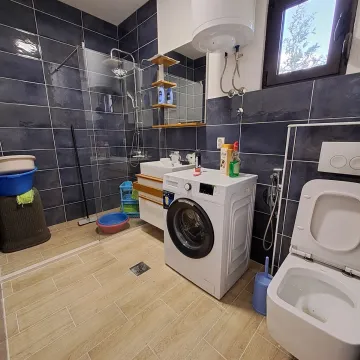 Rent, three bedroom apartment, 100m², Beri, Podgorica - image 12