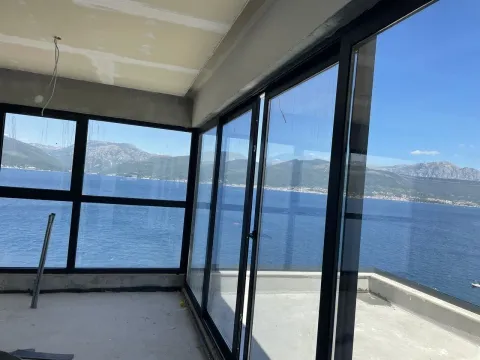 Sale, house, 200m², Krašići, Tivat - image 2