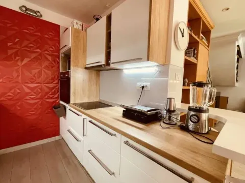 Rent, three bedroom apartment, 140m², Cerak, Beograd - image 9