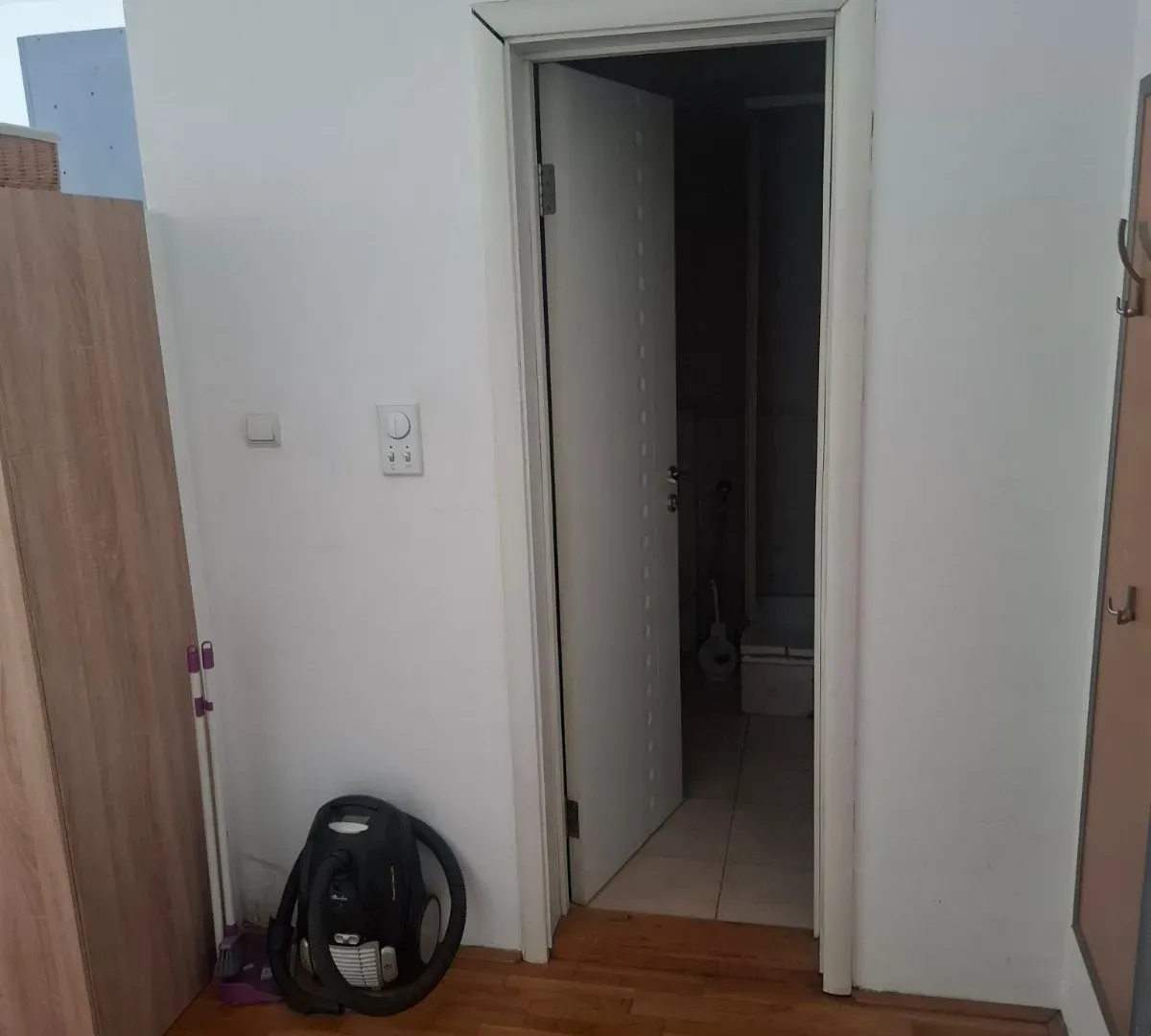 Rent, one bedroom apartment, 37m², Vračar Sve Podlokacije, Beograd
