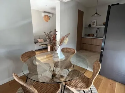 Izdavanje, dvosoban stan, 64m², Kalimanj, Tivat - image 3