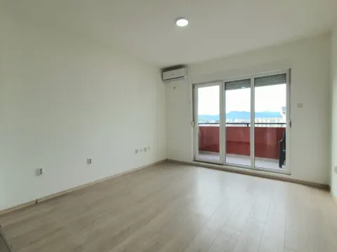 Izdavanje, garsonjera, 28m², Tuški Put, Podgorica - image 7
