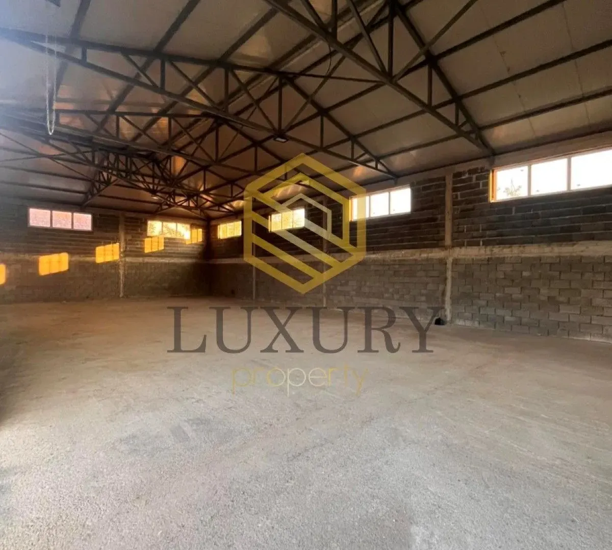Rent, office space, 350m², Zeta, Podgorica