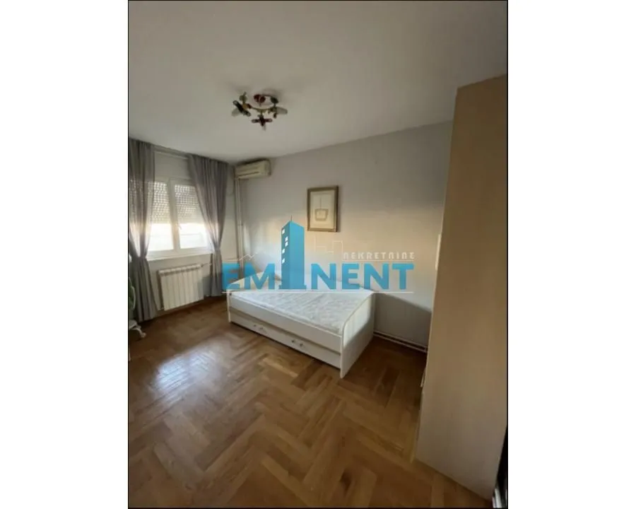 Rent, four bedroom apartment, 120m², Voždovac Sve Podlokacije, Beograd