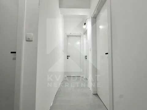 Prodaja, dvosoban stan, 64m², Stari Aerodrom, Podgorica - image 9