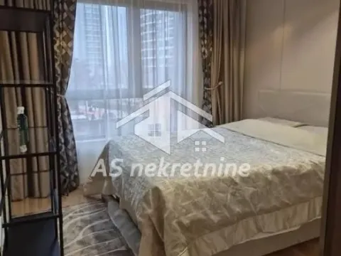Izdavanje, trosoban stan, 76m², Savski Venac, Beograd - image 7