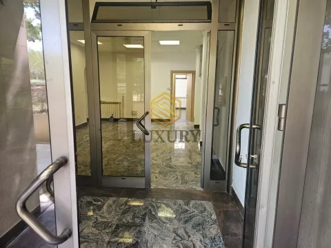 Sale, office space, 191m², Ljubović, Podgorica - image 2